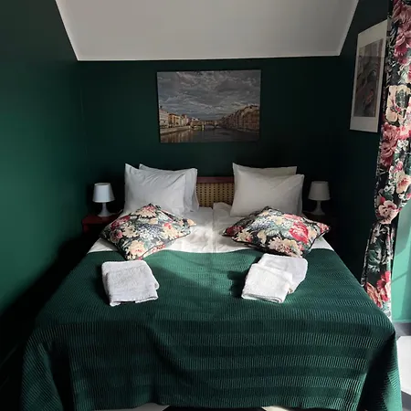 Malinowy Dwor Penzion