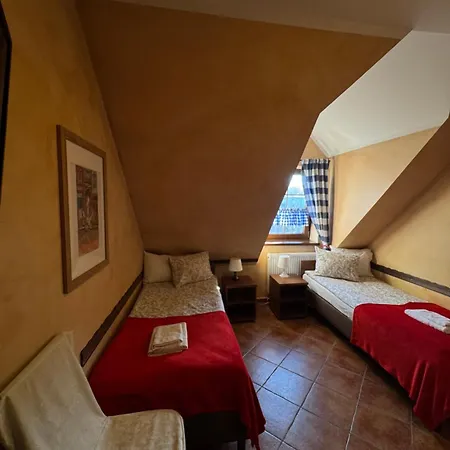 Malinowy Dwor Penzion *