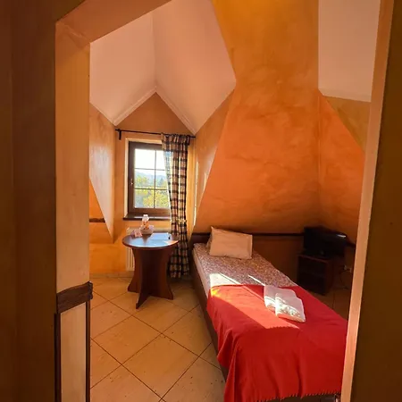 Malinowy Dwor 여관