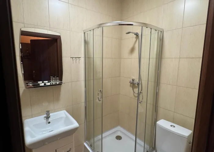 Malinowy Dwór Zajazd *